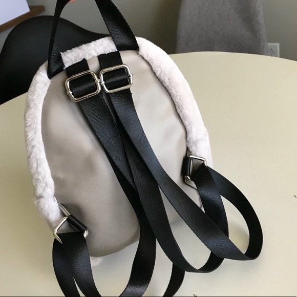 ❤️ Hannah Banana Furry Rocket Crystal Backpack - Picture 4 of 8